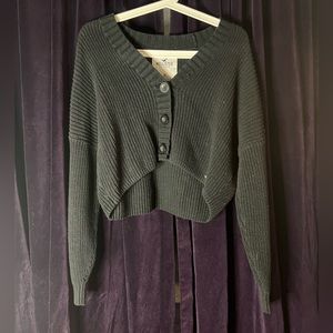 black cropped hollister cardigan - xs- knit button up sweater